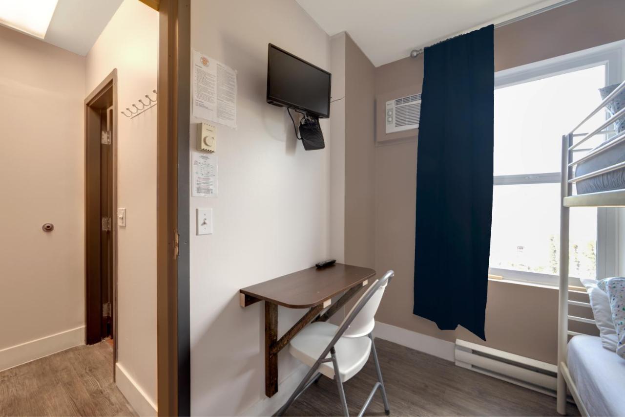 Hi Kelowna Hostel Екстер'єр фото