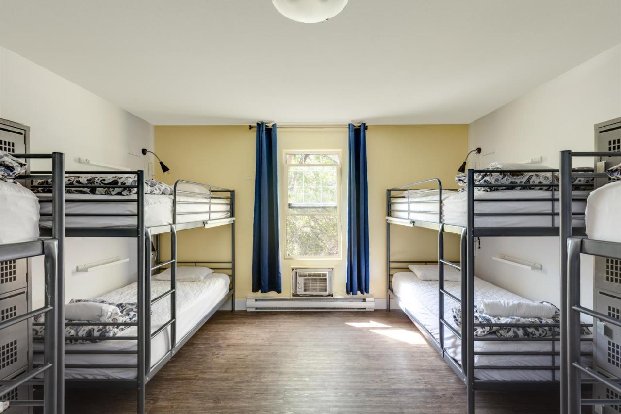 Hi Kelowna Hostel Екстер'єр фото