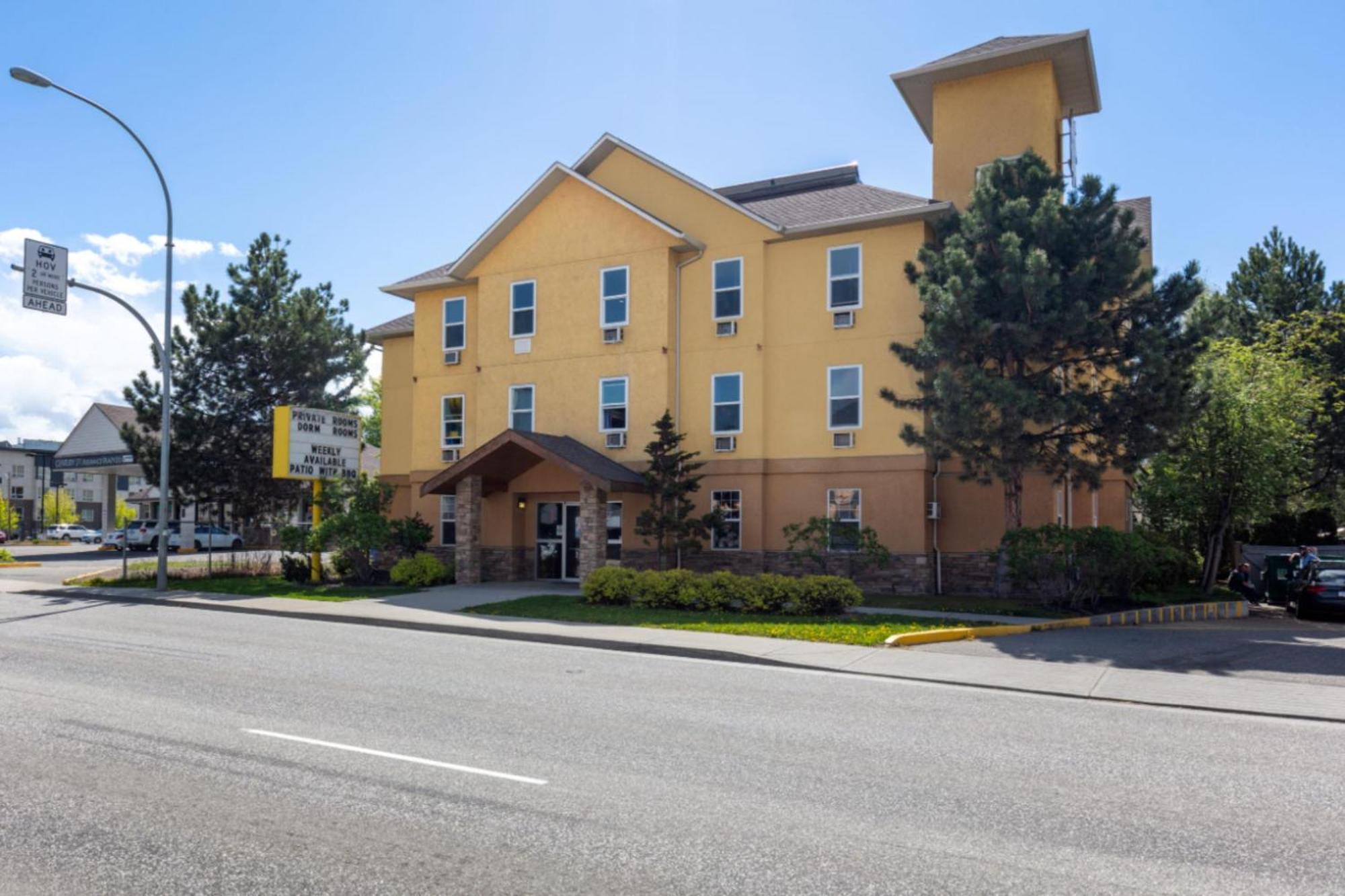 Hi Kelowna Hostel Екстер'єр фото