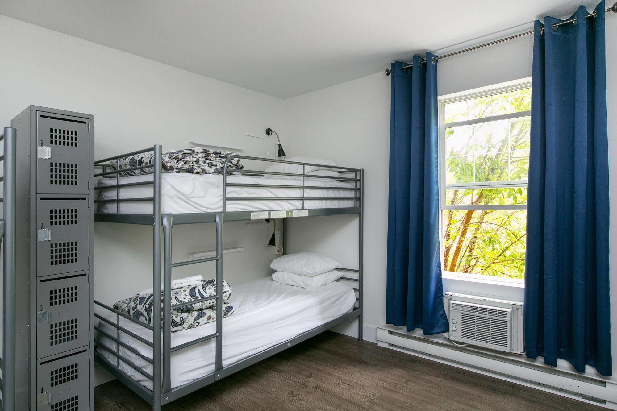 Hi Kelowna Hostel Екстер'єр фото