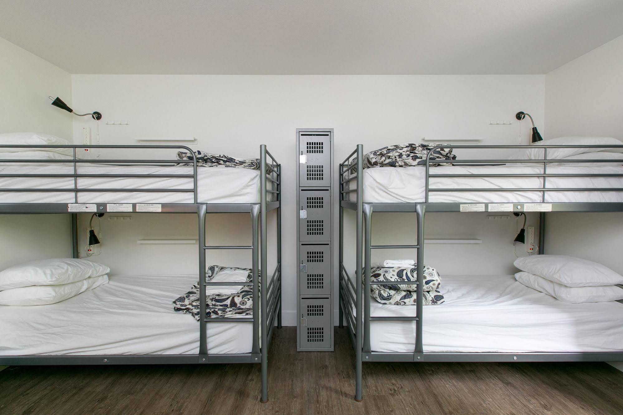Hi Kelowna Hostel Екстер'єр фото